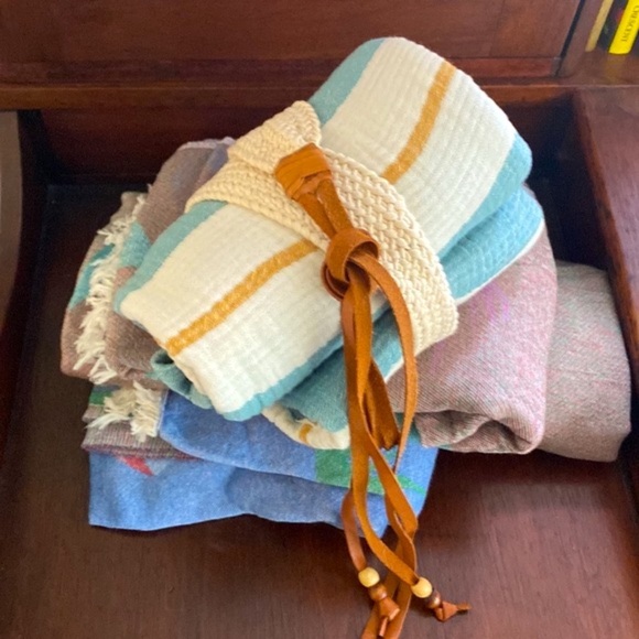 Anthropologie Boho Teal Mustard Ecru Soft Organic Throw Blanket Macrame Carrier - Picture 8 of 12